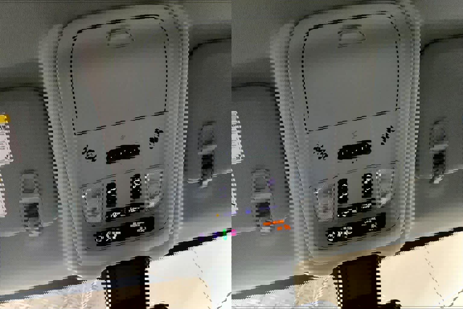 Used 2022 Chevrolet Equinox Premier image 35