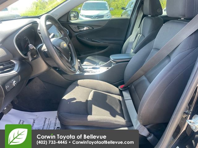 Used 2024 Chevrolet Malibu LT FWD image 17