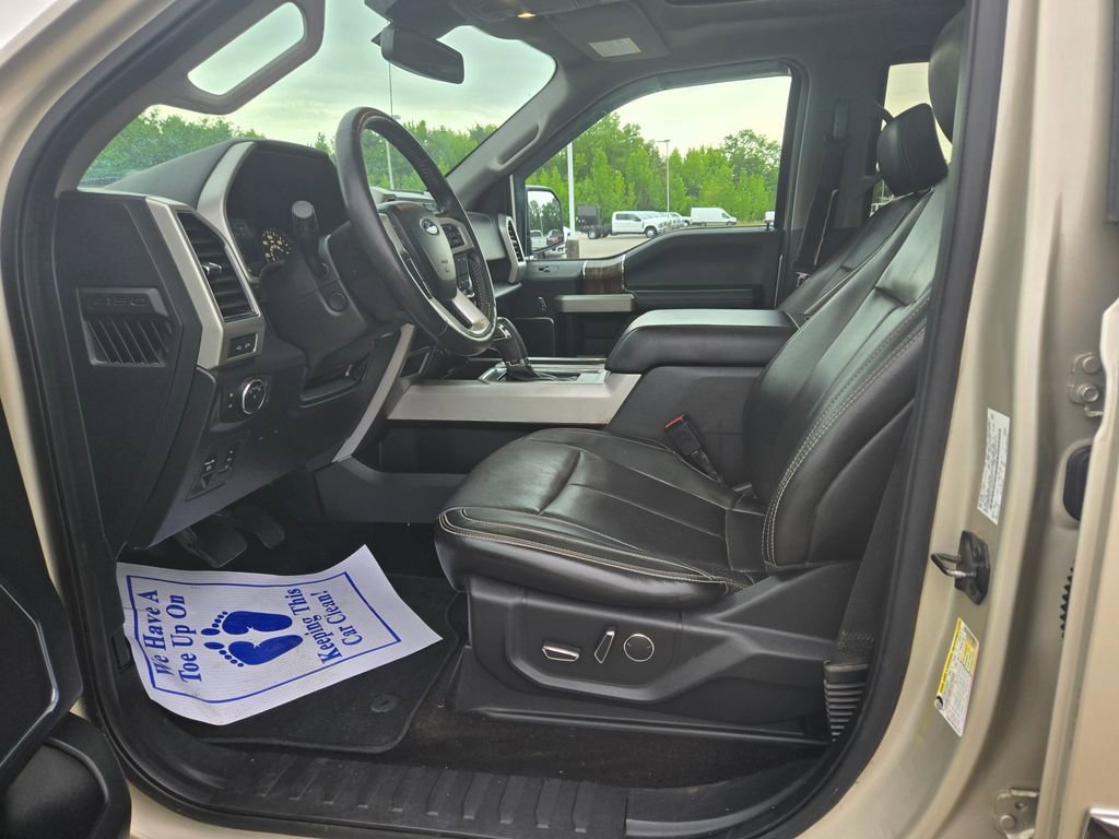 Used 2018 Ford F150 Lariat w/ Equipment Group 502A Luxury AWD/4WD image 6
