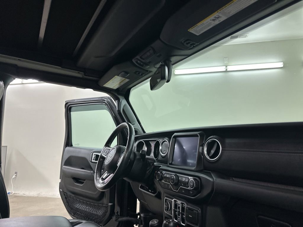 Used 2023 Jeep Wrangler Unlimited Sahara w/ Cold Weather Group image 19