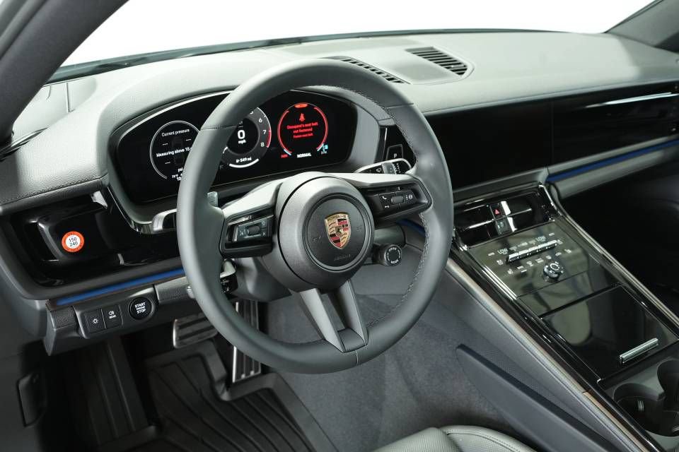 Used 2025 Porsche Panamera 4 AWD/4WD image 4