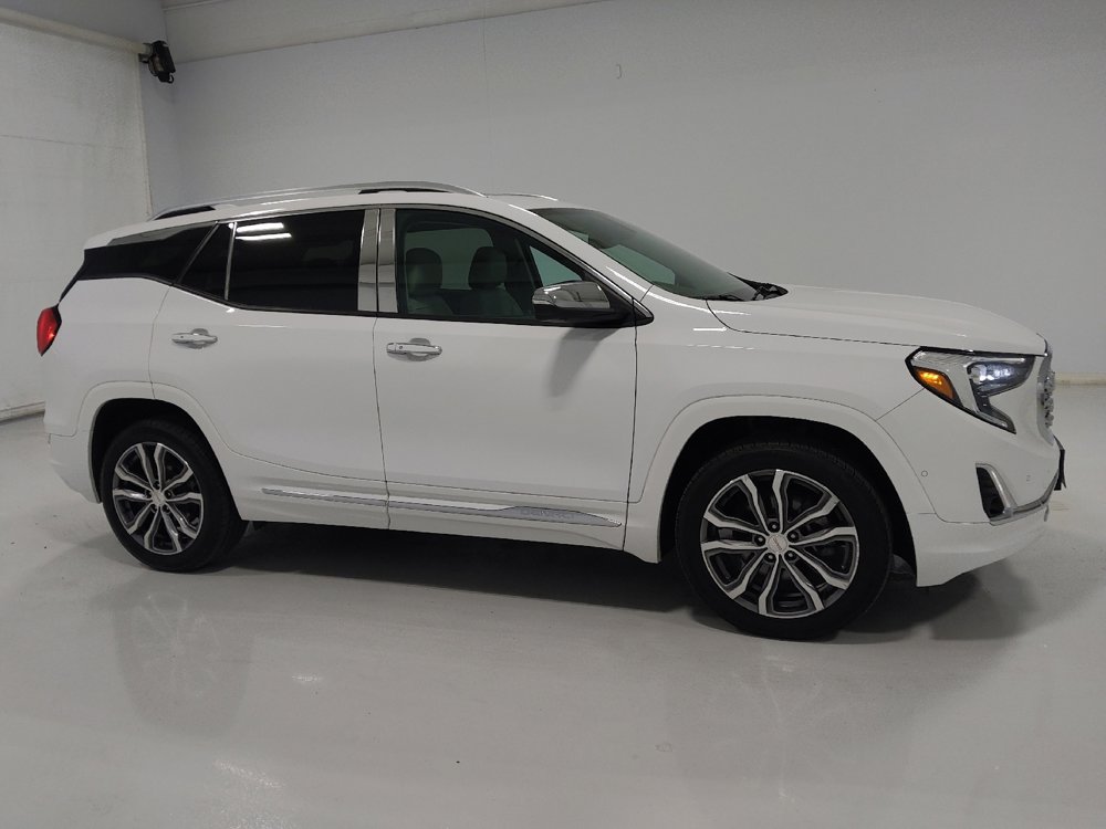 Used 2019 GMC Terrain Denali w/ Advanced Safety Package AWD/4WD image 11