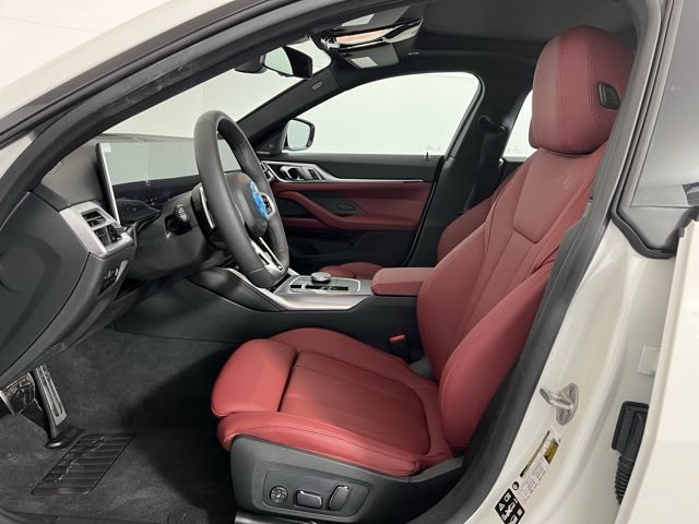 New 2026 BMW 430i xDrive w/ M Sport Package AWD/4WD image 10