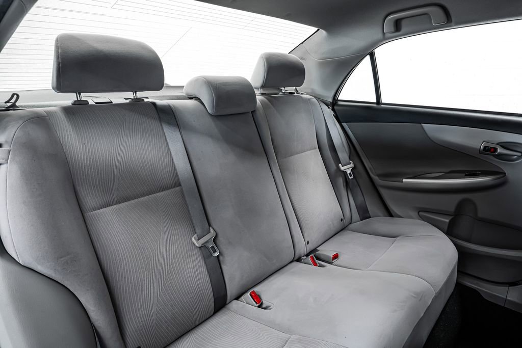 Used 2012 Toyota Corolla LE image 22