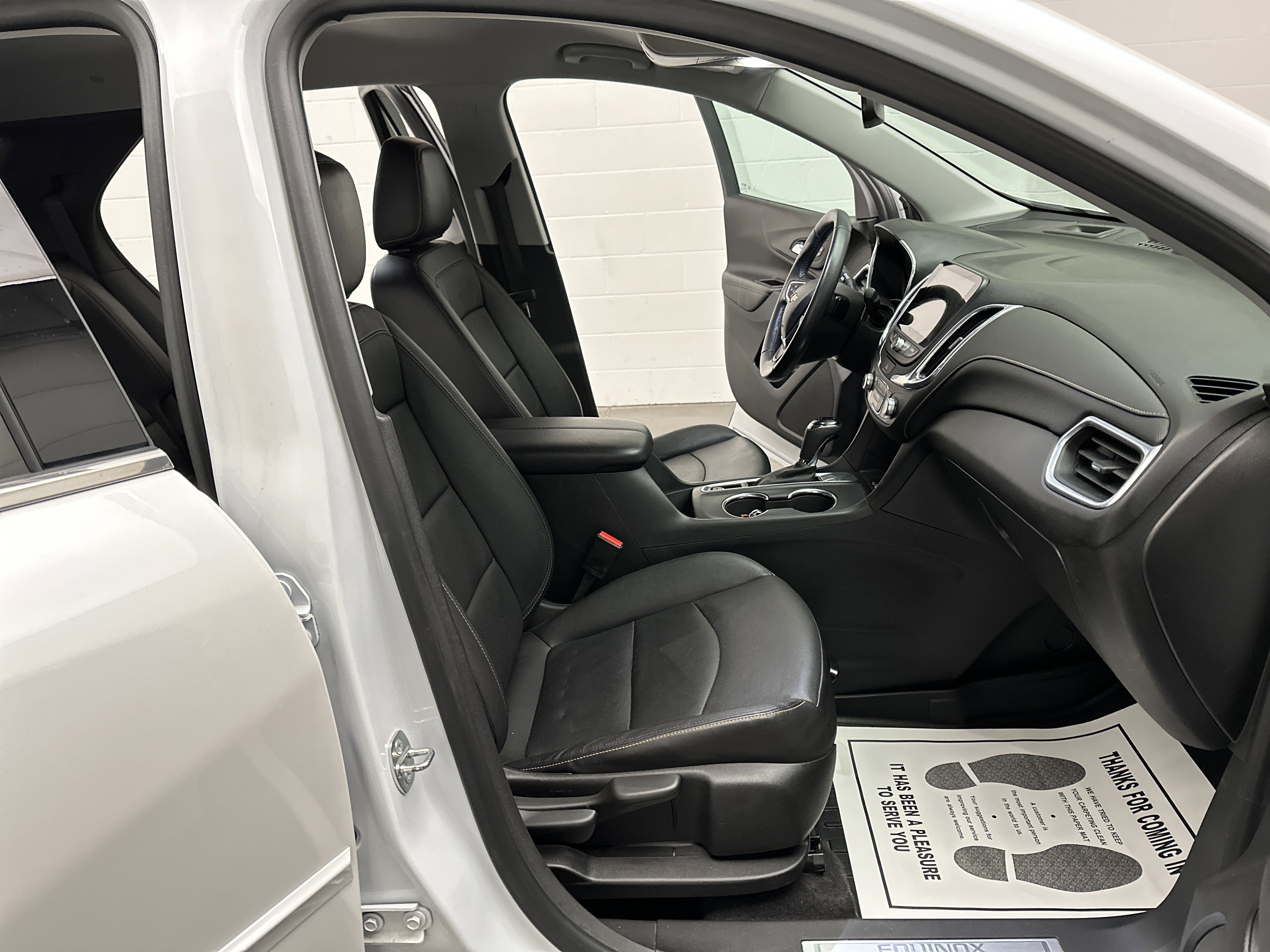Used 2021 Chevrolet Equinox Premier FWD image 24