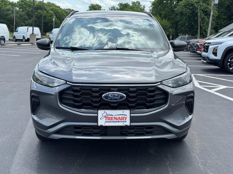 Used 2024 Ford Escape ST-Line w/ Tech Pack #1 FWD image 9