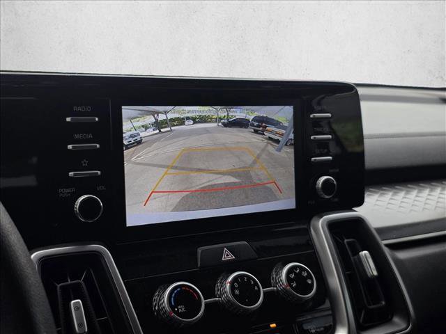Used 2021 Kia Sorento LX image 19