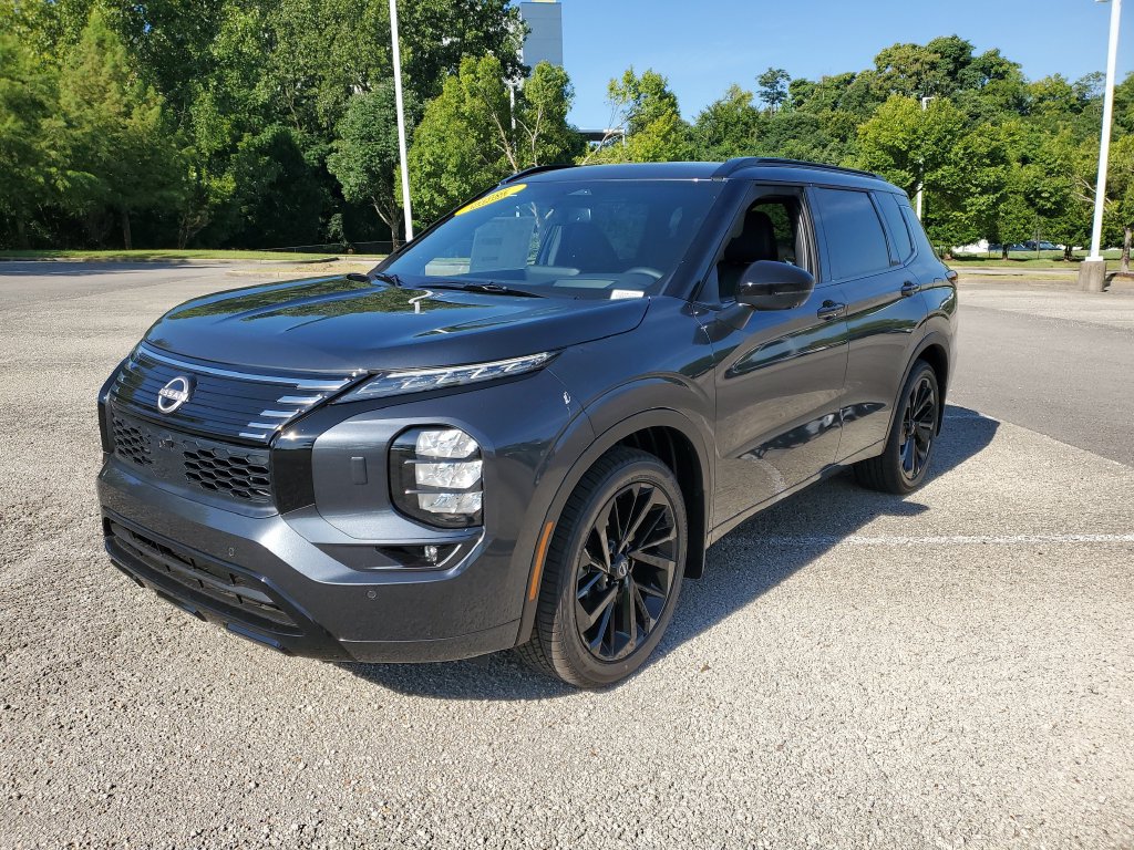 New 2026 Nissan Rogue Platinum AWD/4WD image 2