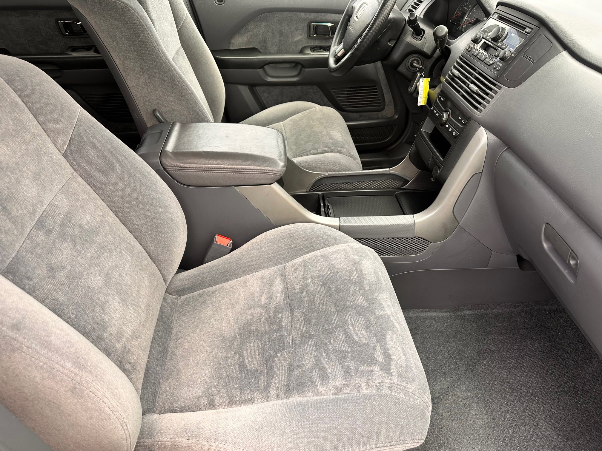 Used 2004 Honda Pilot EX image 10