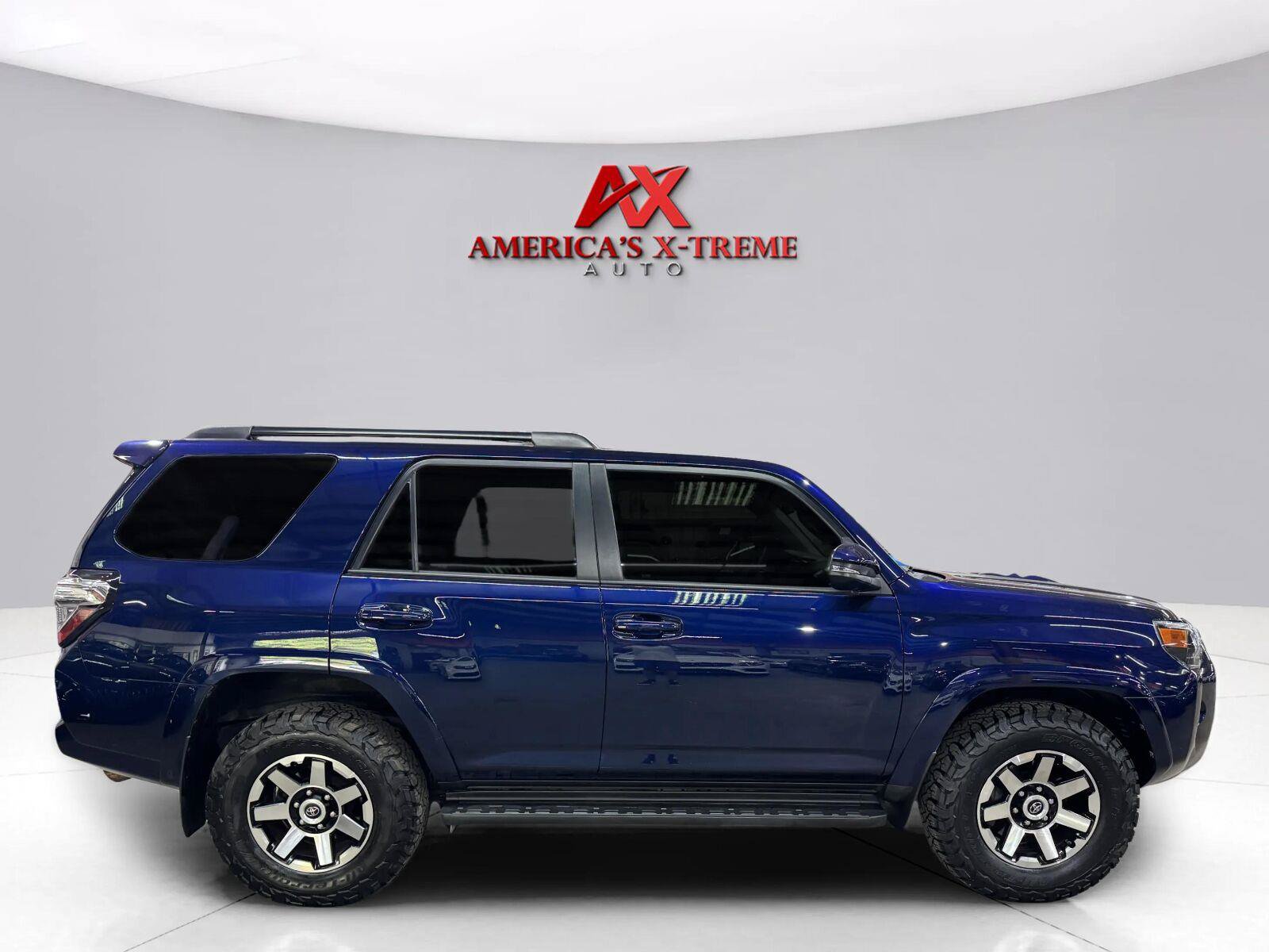 Used 2020 Toyota 4Runner TRD Off-Road Premium w/ Moonroof Package AWD/4WD image 8