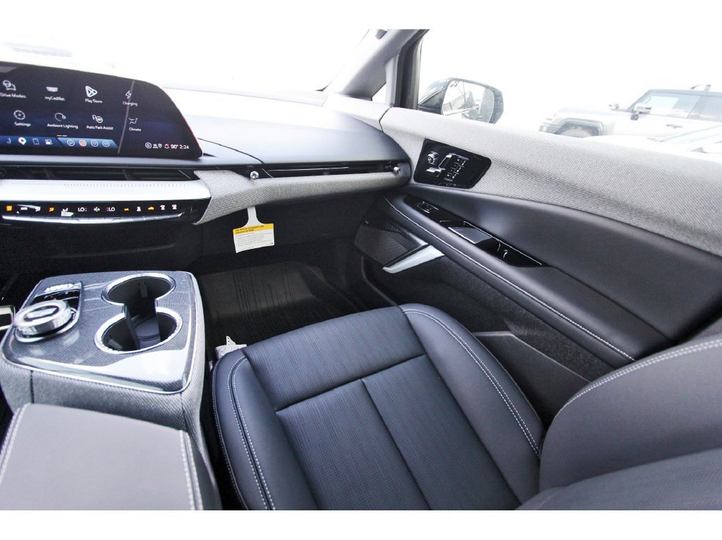New 2027 Cadillac Optiq Premium Luxury AWD/4WD image 10