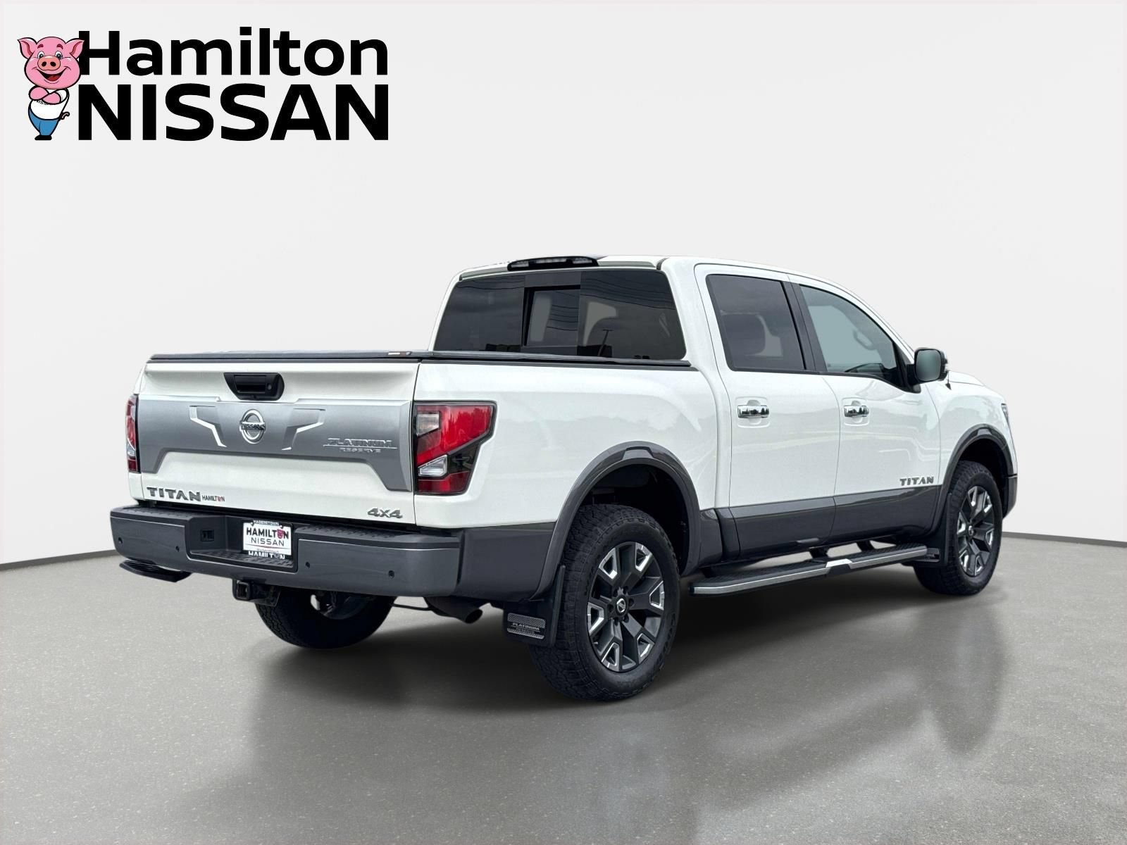 Used 2021 Nissan Titan Platinum Reserve w/ Moonroof Package AWD/4WD image 2