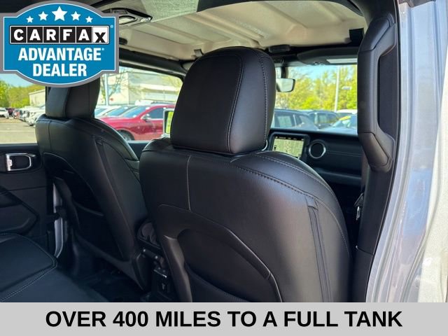 Used 2023 Jeep Wrangler Unlimited Sahara AWD/4WD image 27