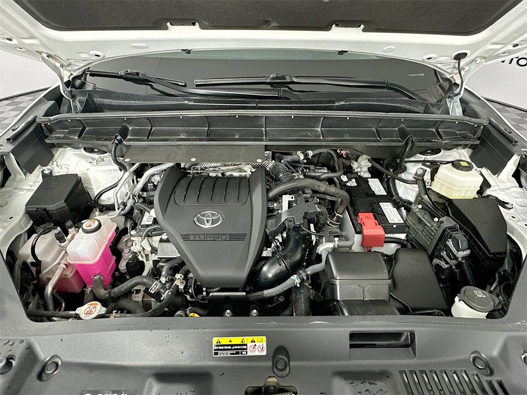 Used 2023 Toyota Highlander XLE image 34