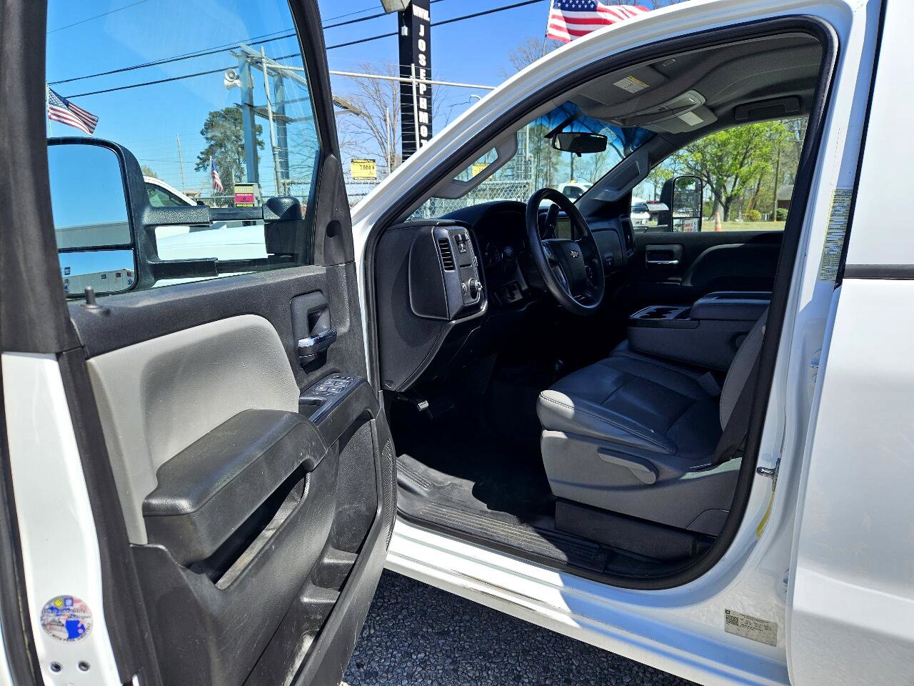Used 2018 Chevrolet Silverado 3500 W/T image 9
