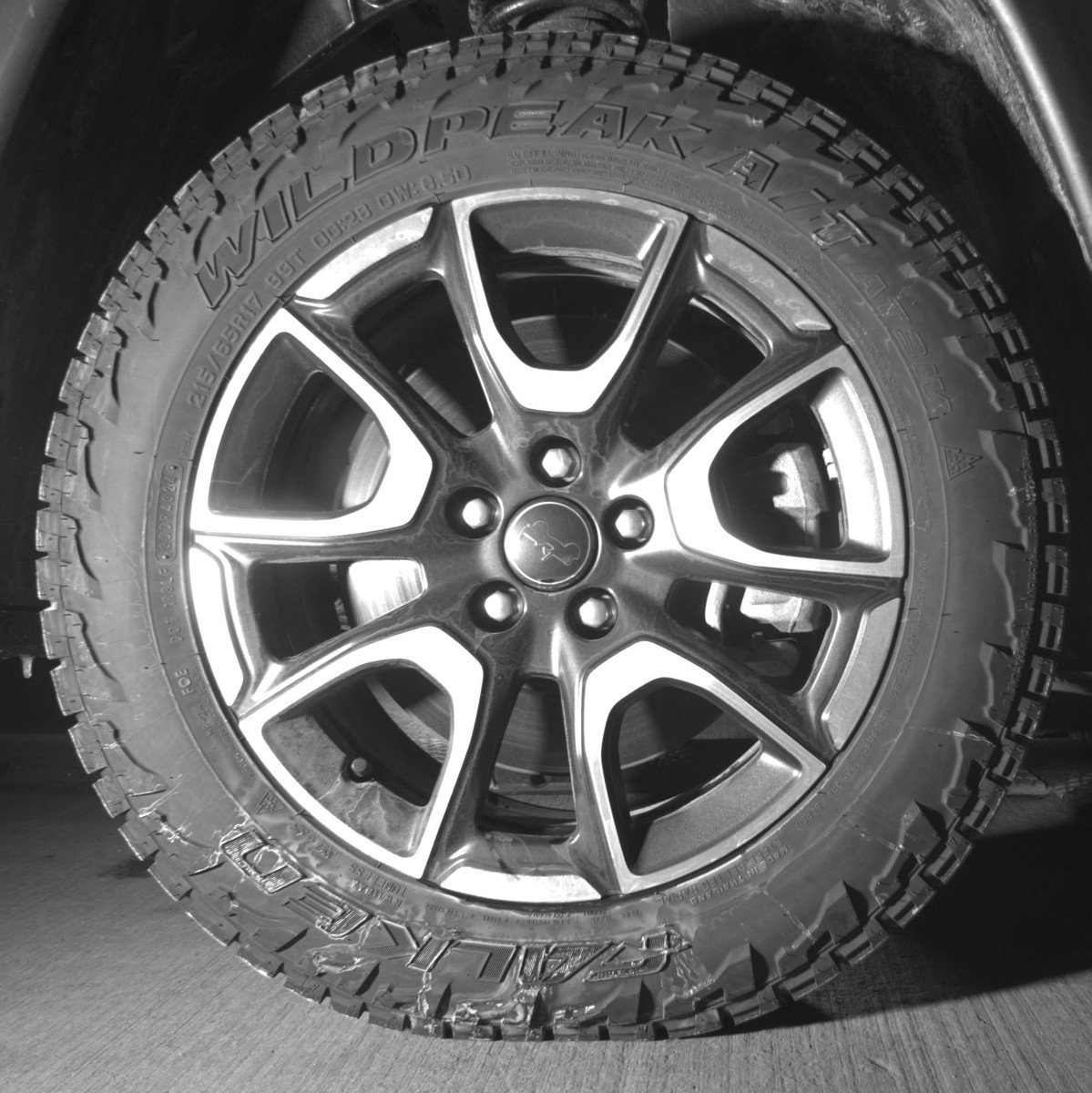 Used 2025 Jeep Compass Trailhawk AWD/4WD image 13