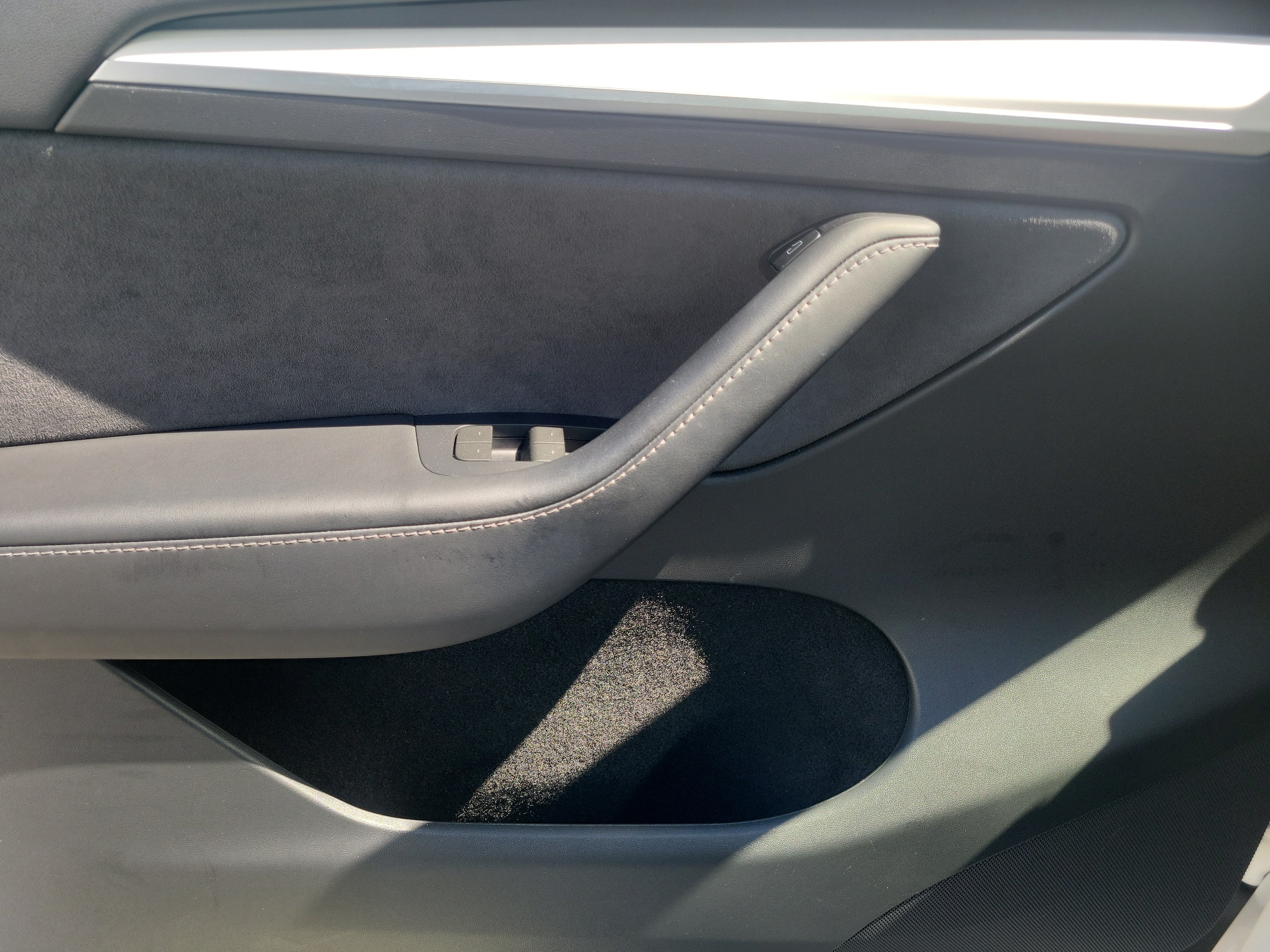Used 2024 Tesla Model Y Long Range RWD image 29