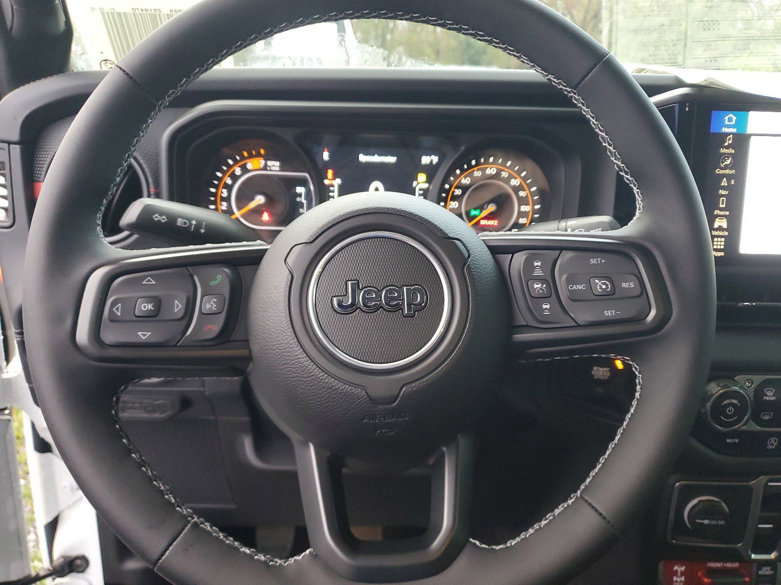 New 2025 Jeep Wrangler Unlimited Rubicon w/ Safety Group image 18