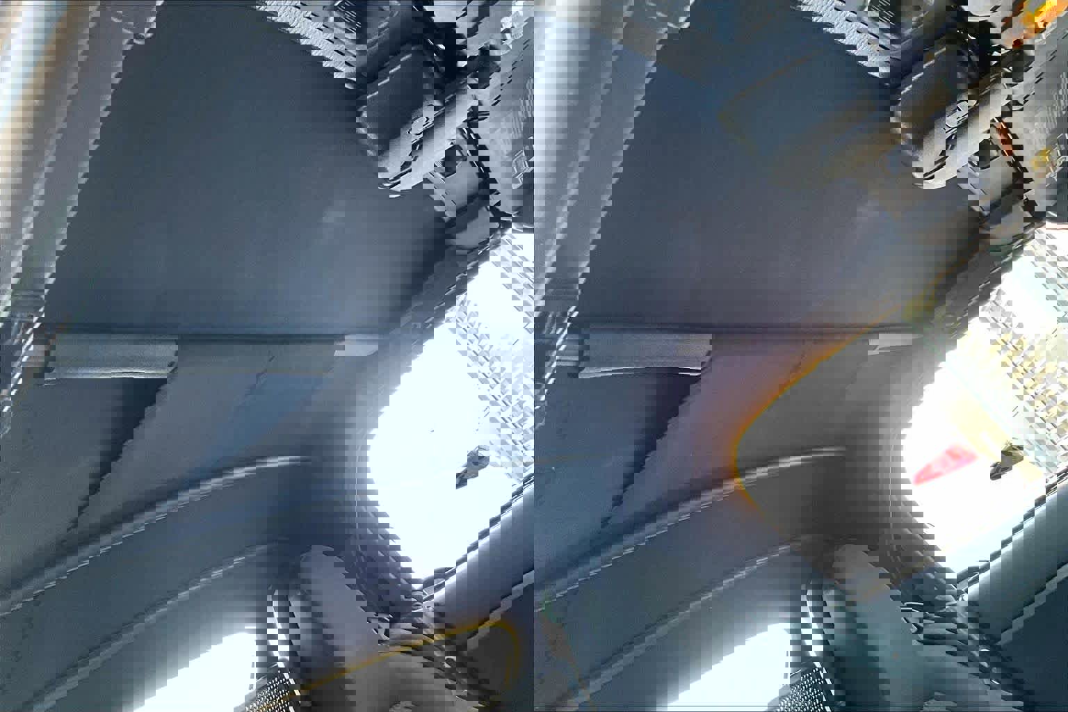 Used 2006 MAZDA MX-5 Miata Sport image 12