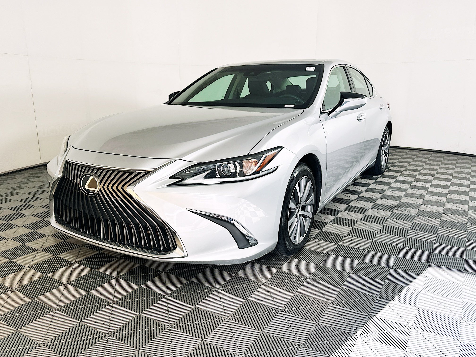 Used 2021 Lexus ES 350 w/ Accessory Package FWD image 7