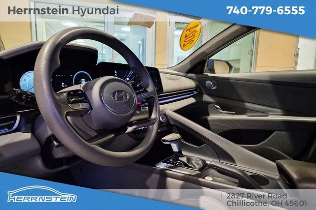 Used 2024 Hyundai Elantra SEL image 19