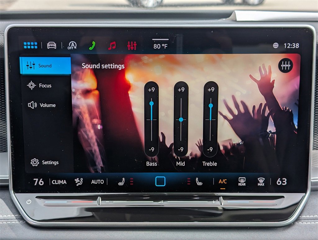 New 2026 Volkswagen Tiguan SE image 19