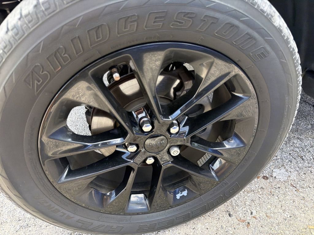 Used 2021 Jeep Gladiator Overland AWD/4WD image 5