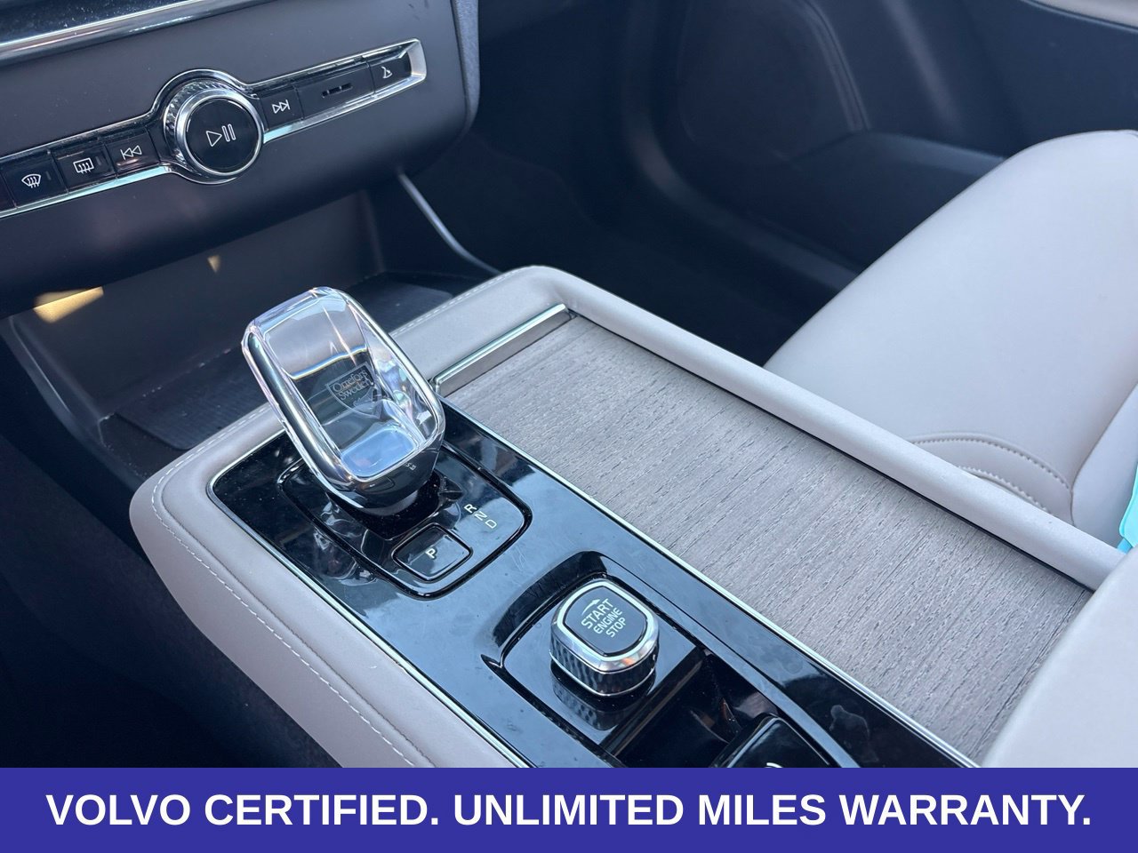 Certified 2026 Volvo XC90 B6 Plus w/ Protection Package Premier AWD/4WD image 22