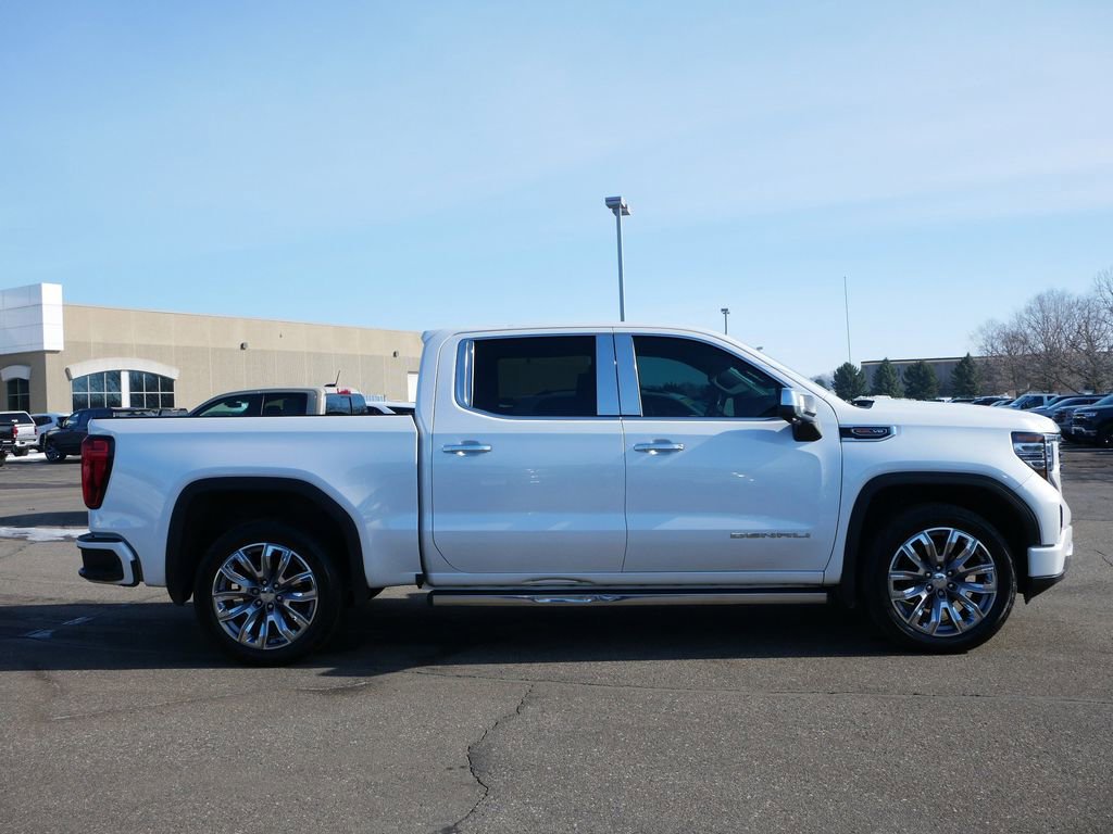Used 2023 GMC Sierra 1500 Denali w/ Denali Reserve Package AWD/4WD image 11
