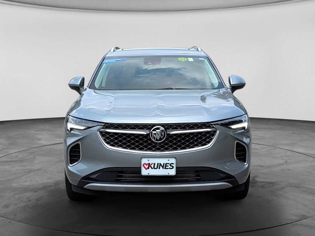 Used 2023 Buick Envision Avenir AWD/4WD image 2
