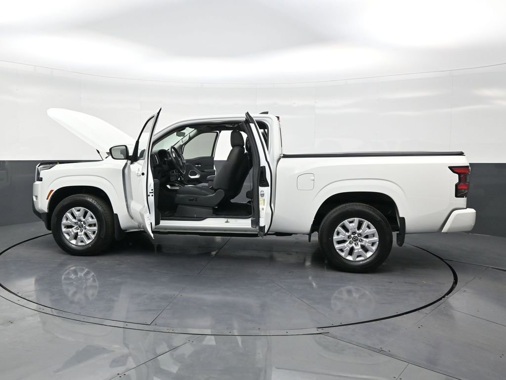 Used 2023 Nissan Frontier SV w/ SV Convenience Package image 31