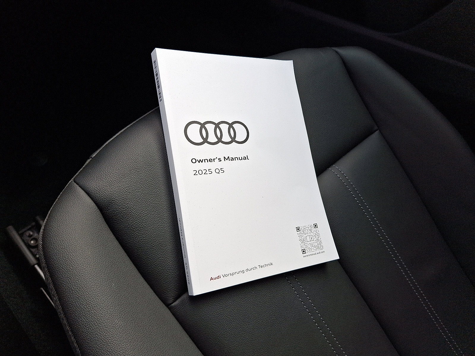 Used 2025 Audi Q5 Premium image 28