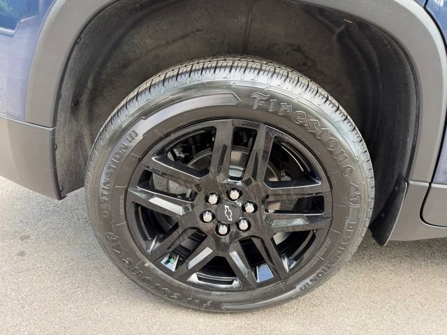 Used 2023 Chevrolet Traverse LT AWD/4WD image 38