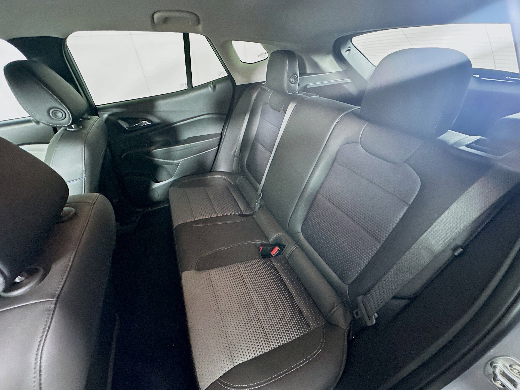 Used 2025 Chevrolet Trax LT w/ LT Convenience Package image 25