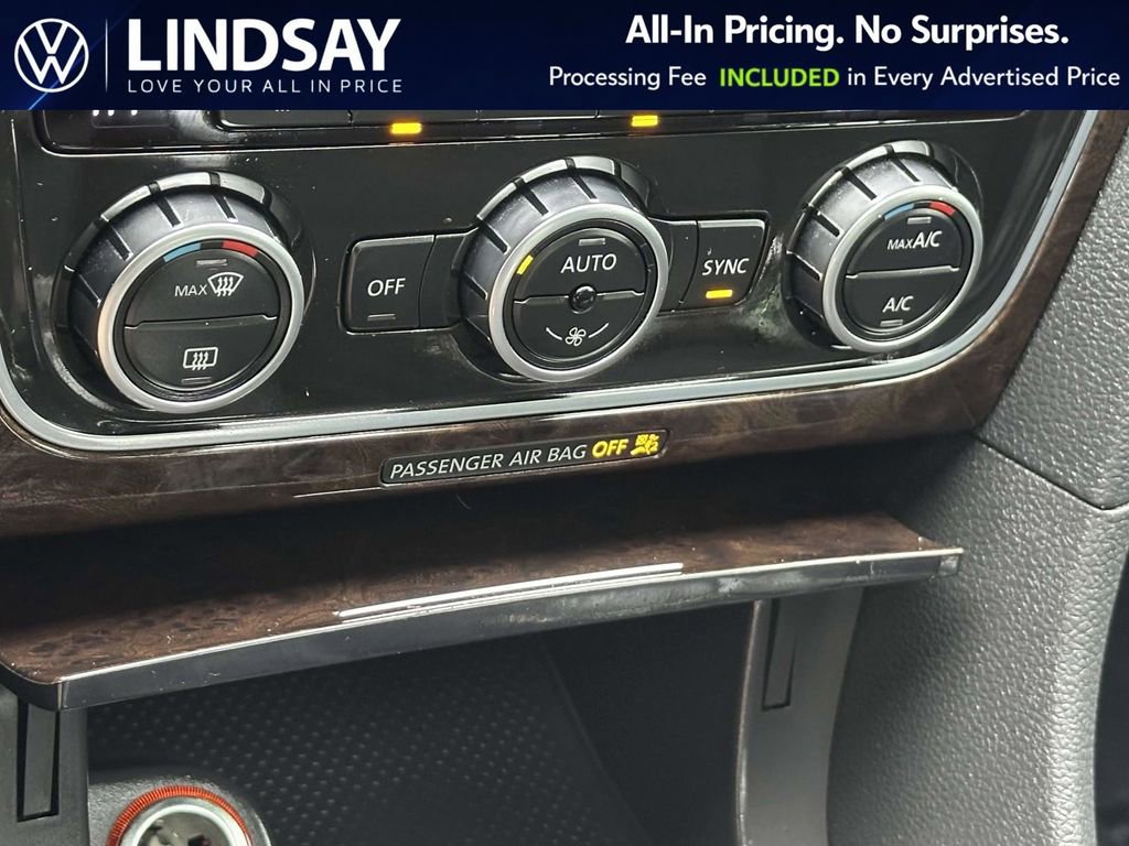 Used 2015 Volkswagen Passat TDI SEL Premium FWD image 18