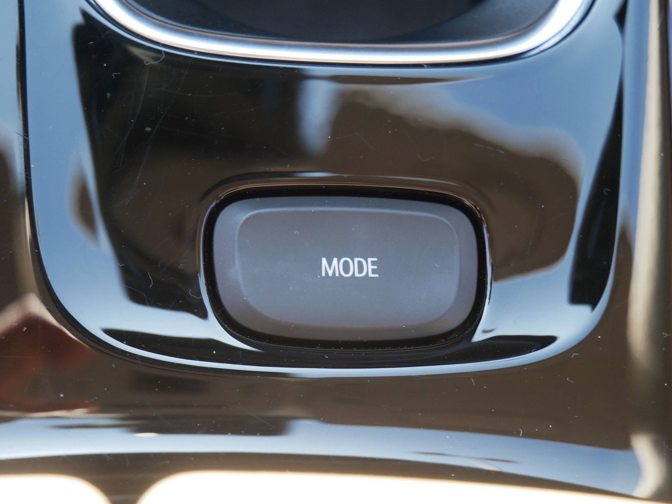 Used 2022 Buick Envision Avenir w/ Technology Package II AWD/4WD image 31