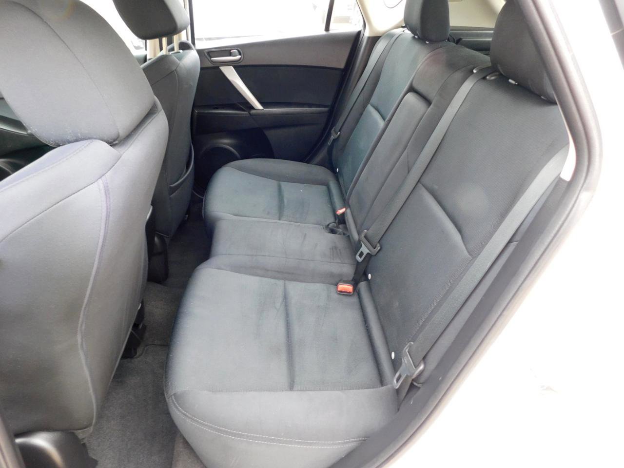 Used 2011 MAZDA MAZDA3 s Sport FWD image 14