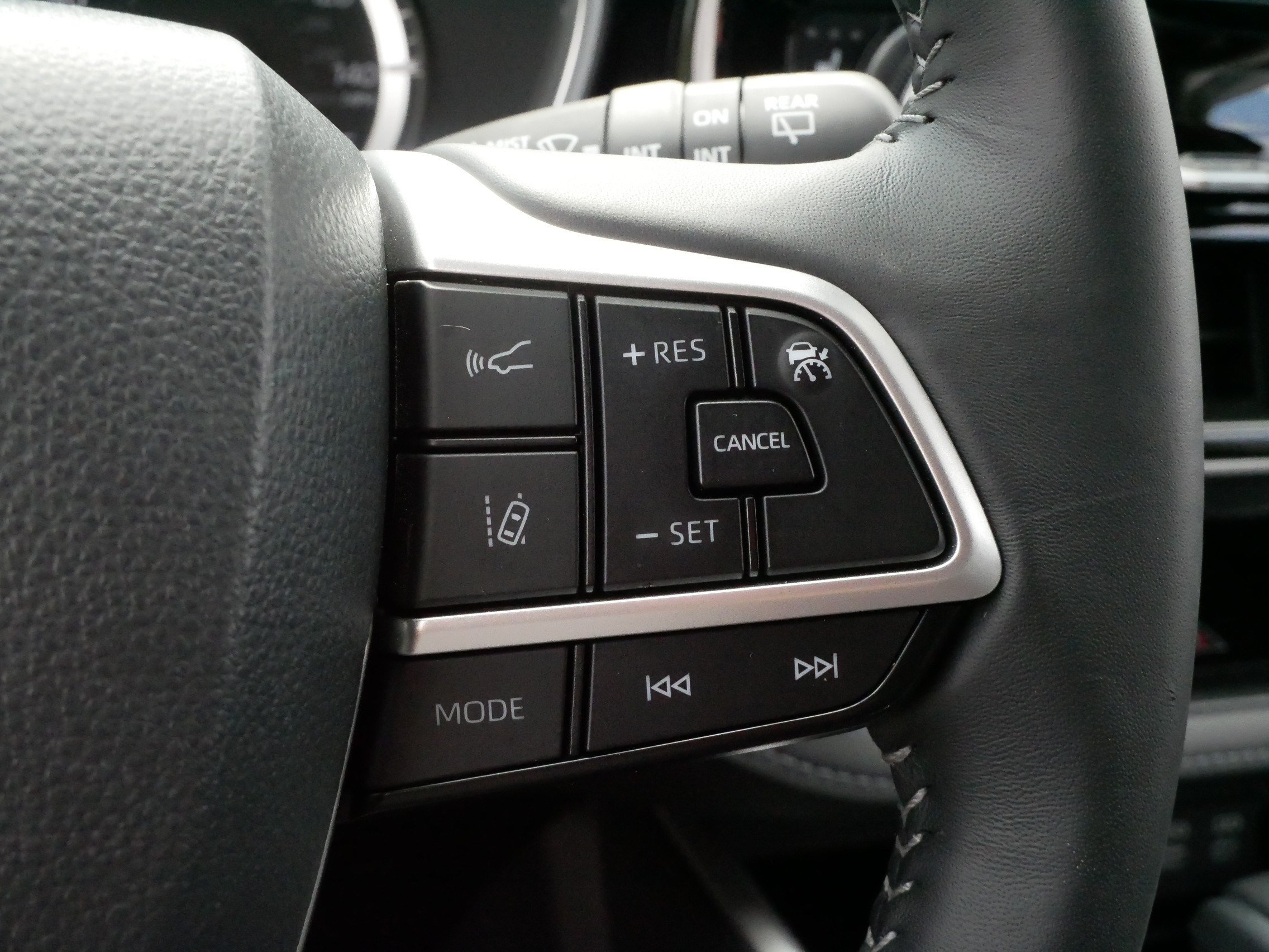 Certified 2026 Toyota Highlander XLE AWD/4WD image 27