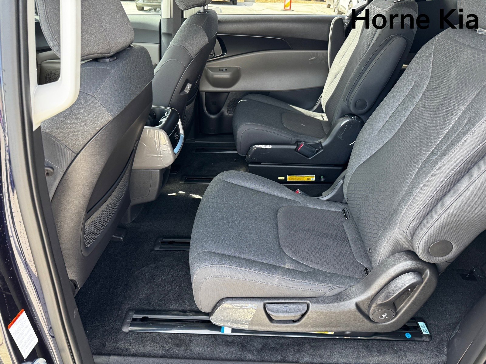 New 2026 Kia Carnival LX image 12