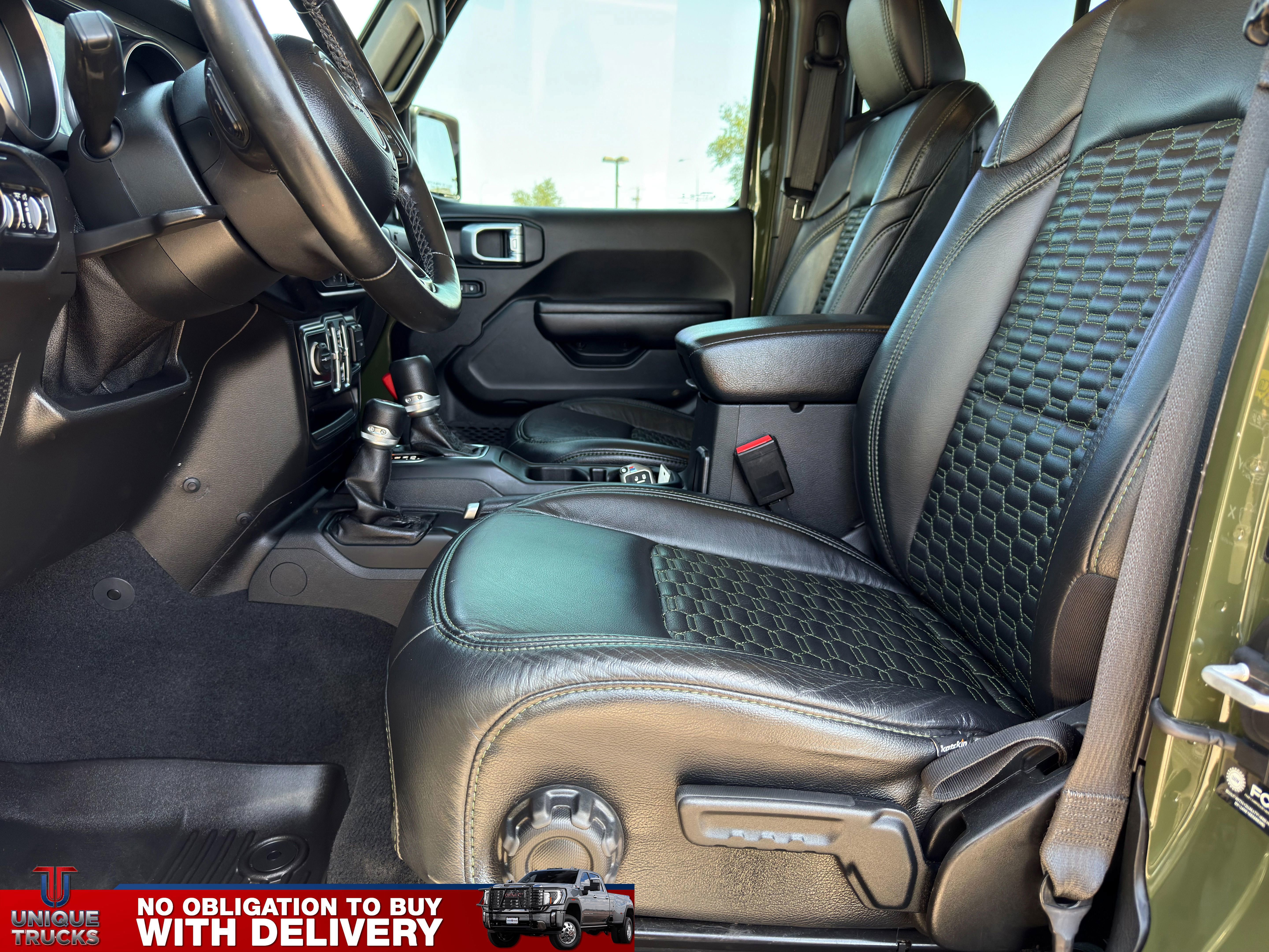 Used 2021 Jeep Gladiator Willys AWD/4WD image 24