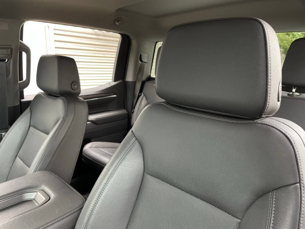 Used 2025 GMC Sierra 1500 SLT AWD/4WD image 25