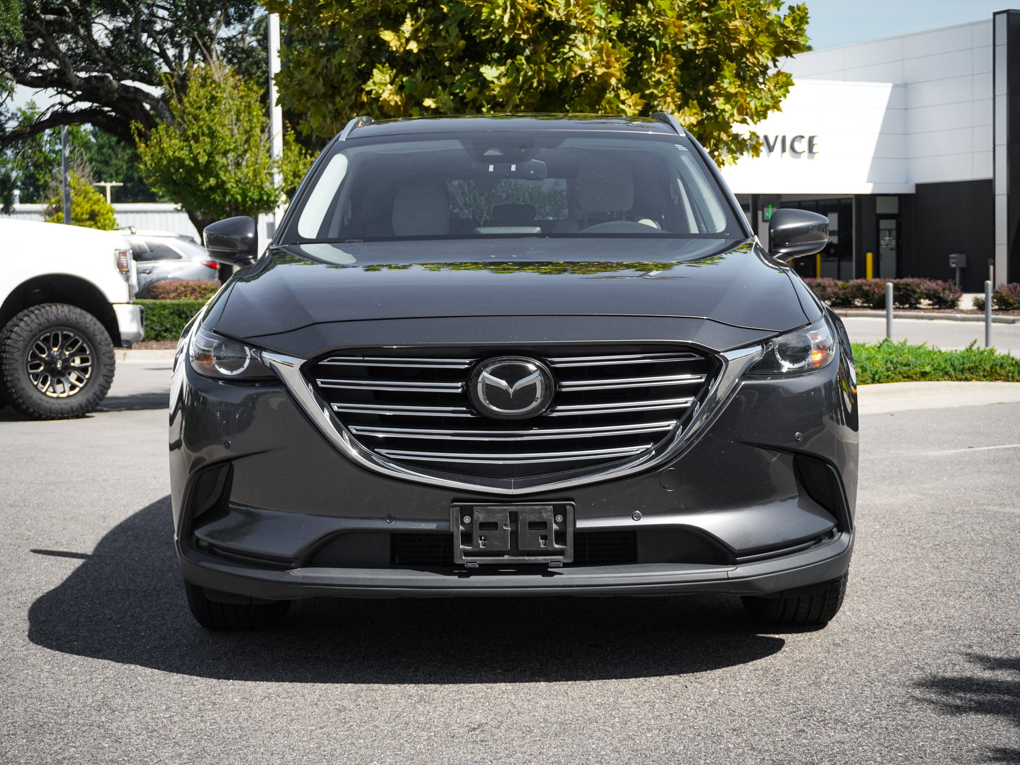 Used 2018 MAZDA CX-9 Touring w/ Touring Premium Package FWD image 3