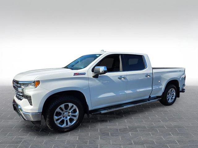 Used 2023 Chevrolet Silverado 1500 LTZ AWD/4WD image 3