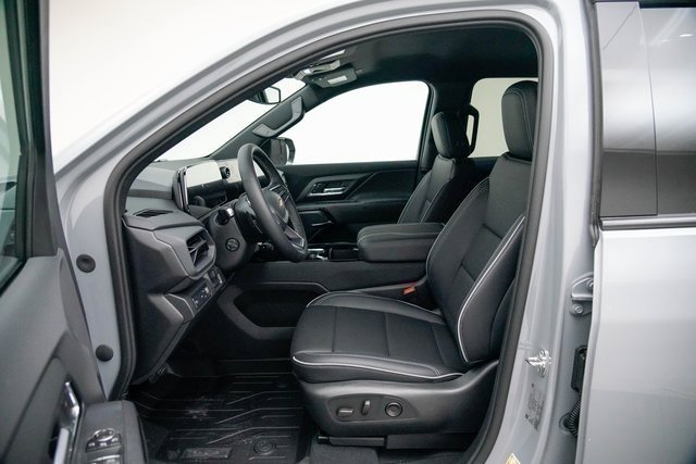 New 2025 Chevrolet Silverado EV LT image 23