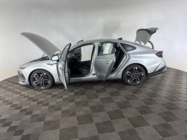 Used 2024 Hyundai Sonata N Line FWD image 9