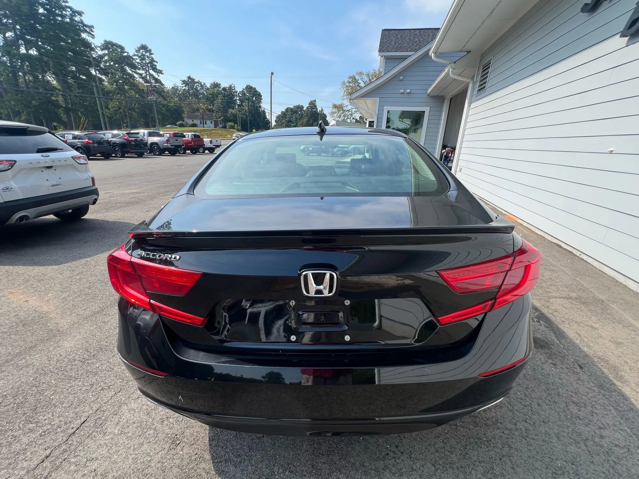 Used 2019 Honda Accord LX image 4