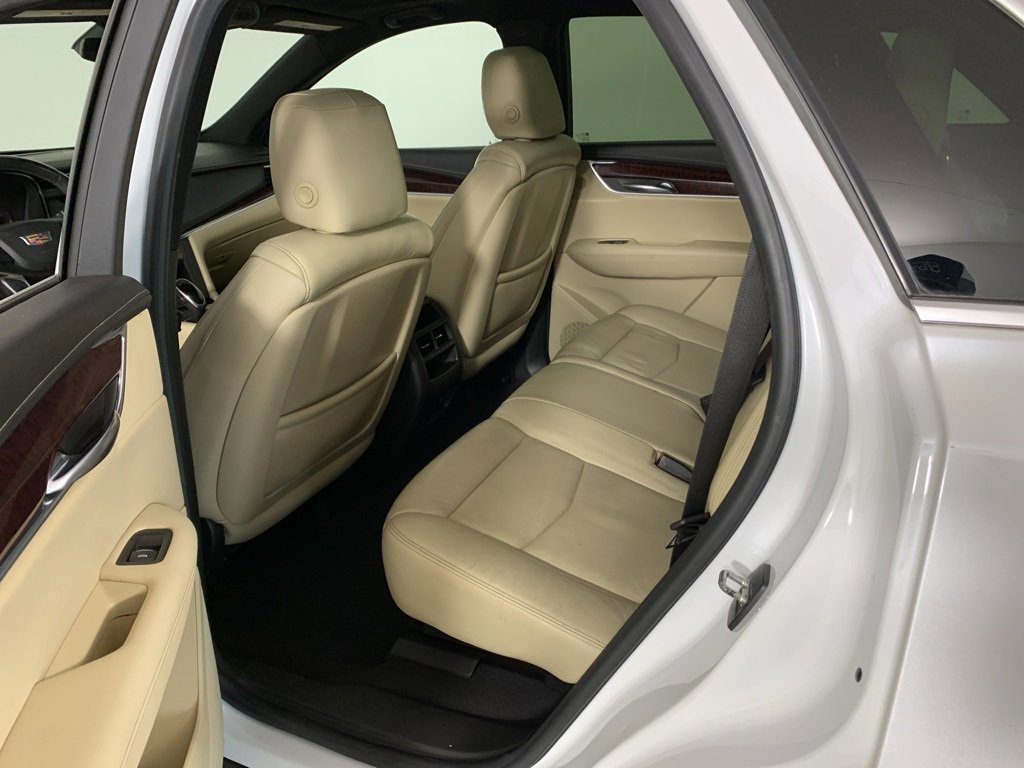 Used 2017 Cadillac XT5 Luxury w/ Advanced Security Package image 30