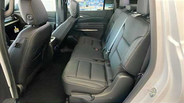 New 2026 Chevrolet Traverse LT w/ LPO, Floor Liner Package FWD image 12
