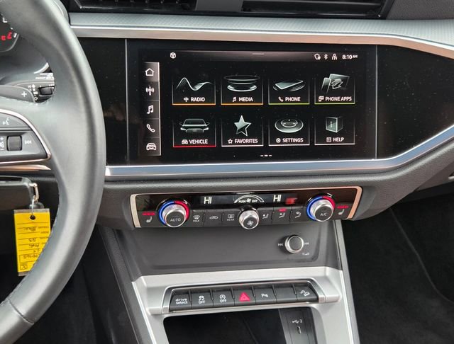 Used 2025 Audi Q3 2.0T Premium image 23