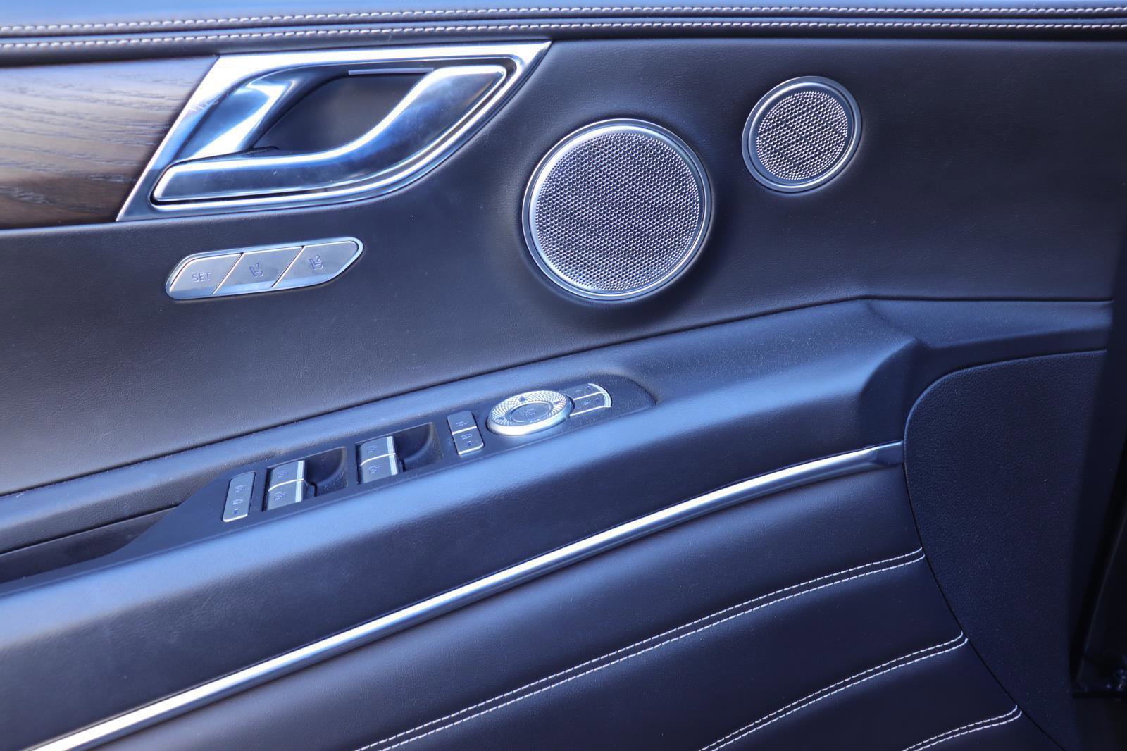 Used 2024 Genesis GV80 3.5T w/ Prestige Package image 27